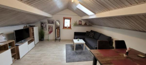 Kleine gemütliche Mansardenwohnung im Südosten Münchens